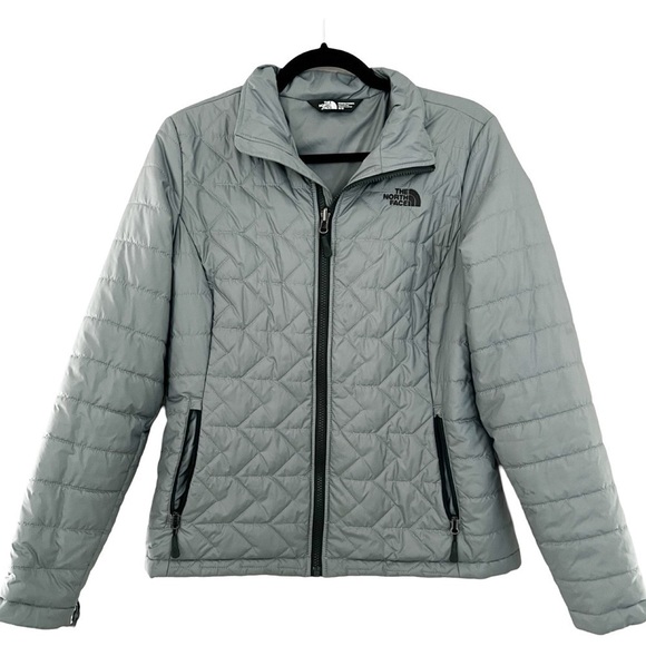 THE NORTH FACE Women's Thermoball™ Trekker Jacket Gray Sz M - Picture 2 of 9